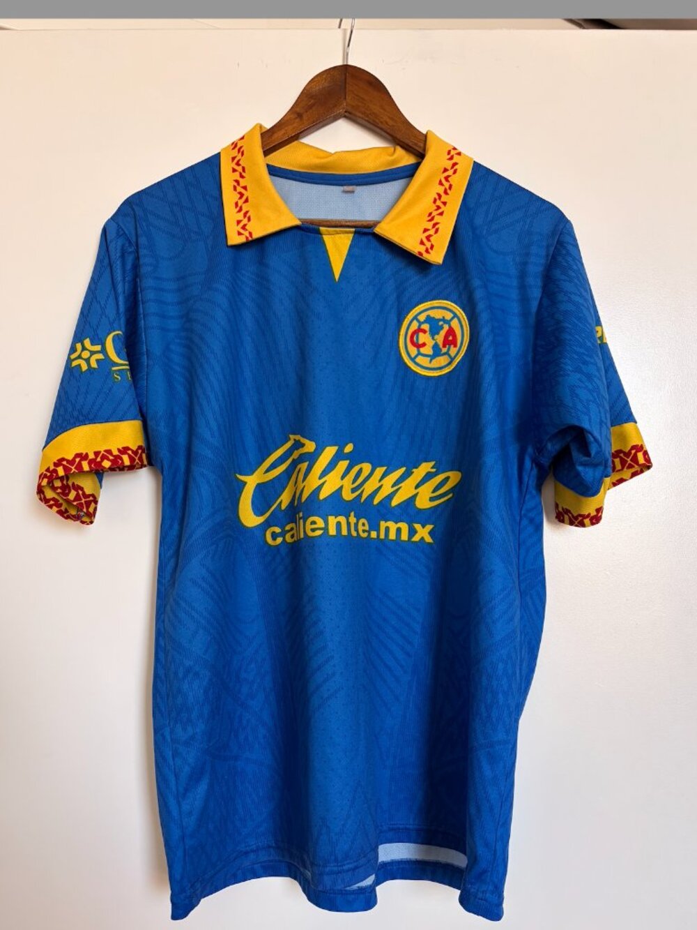 CLUB AMERICA CA CALIENTE SOCCER JERSEY SIZE M